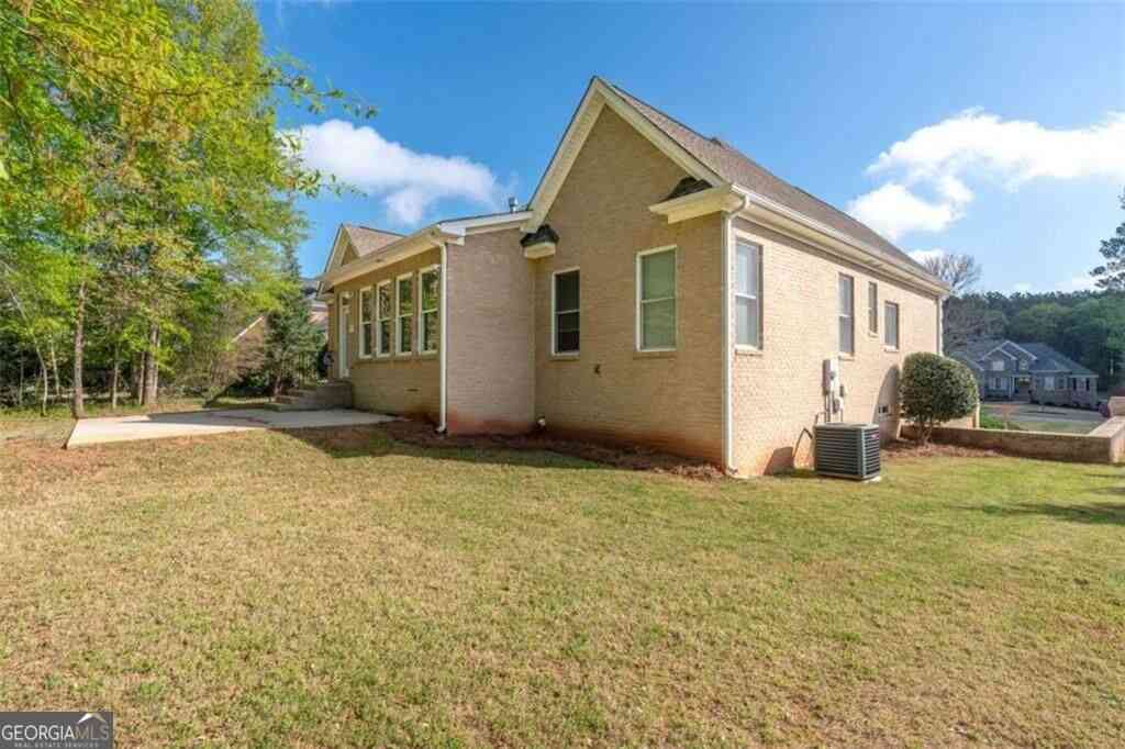 Homes For Sale - 196 St Andrews Court<br/> Walton County, Social Circle, GA 30025