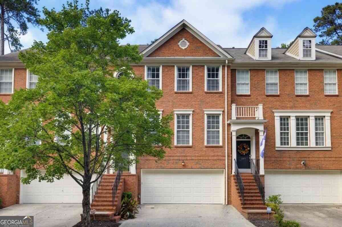 Townhouse For Sale - 2587 Bridlewood Lane SE<br/> Atlanta, GA 30339