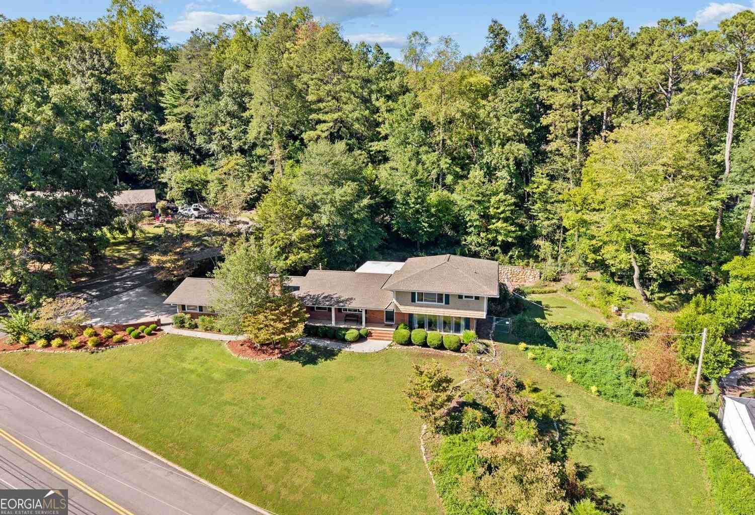 Homes For Sale - 1410 Sherwood Drive<br/> Dalton, GA 30720