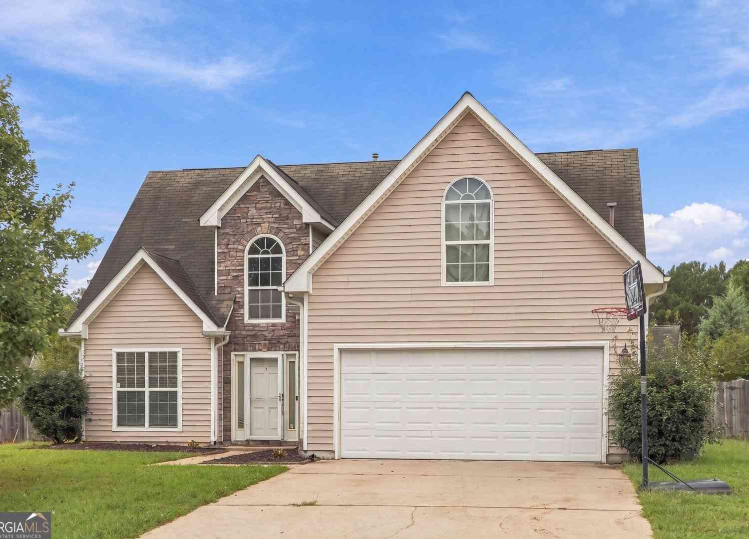 Homes For Sale - 45 Ridge Pointe Drive<br/> Covington, GA 30016