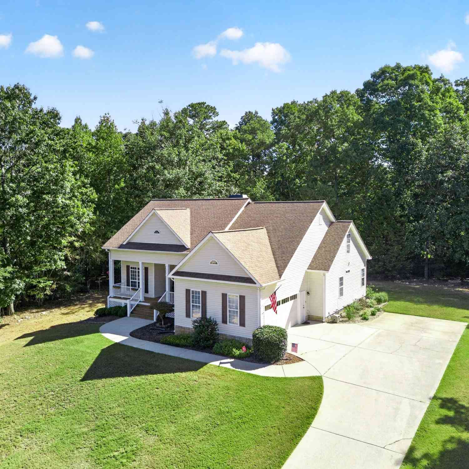 Homes For Sale - 235 Murphy Creek Lane<br/> Fayette County, Fayetteville, GA 30215