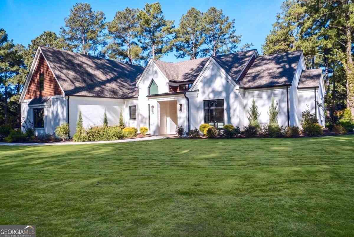 Homes For Sale - 102 Black Hawk Drive<br/> Eatonton, GA 31024