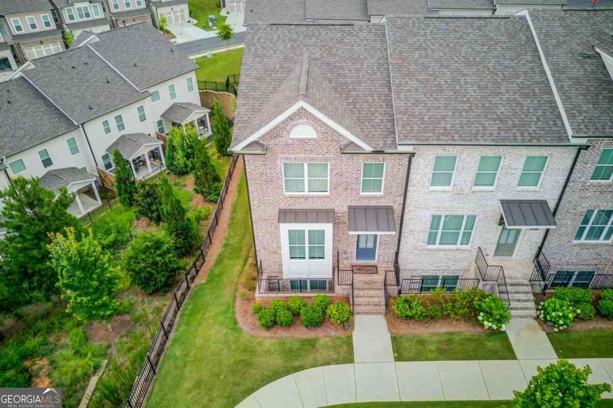 Townhouse For Sale - 5217 Riden Court<br/> Buford, GA 30518