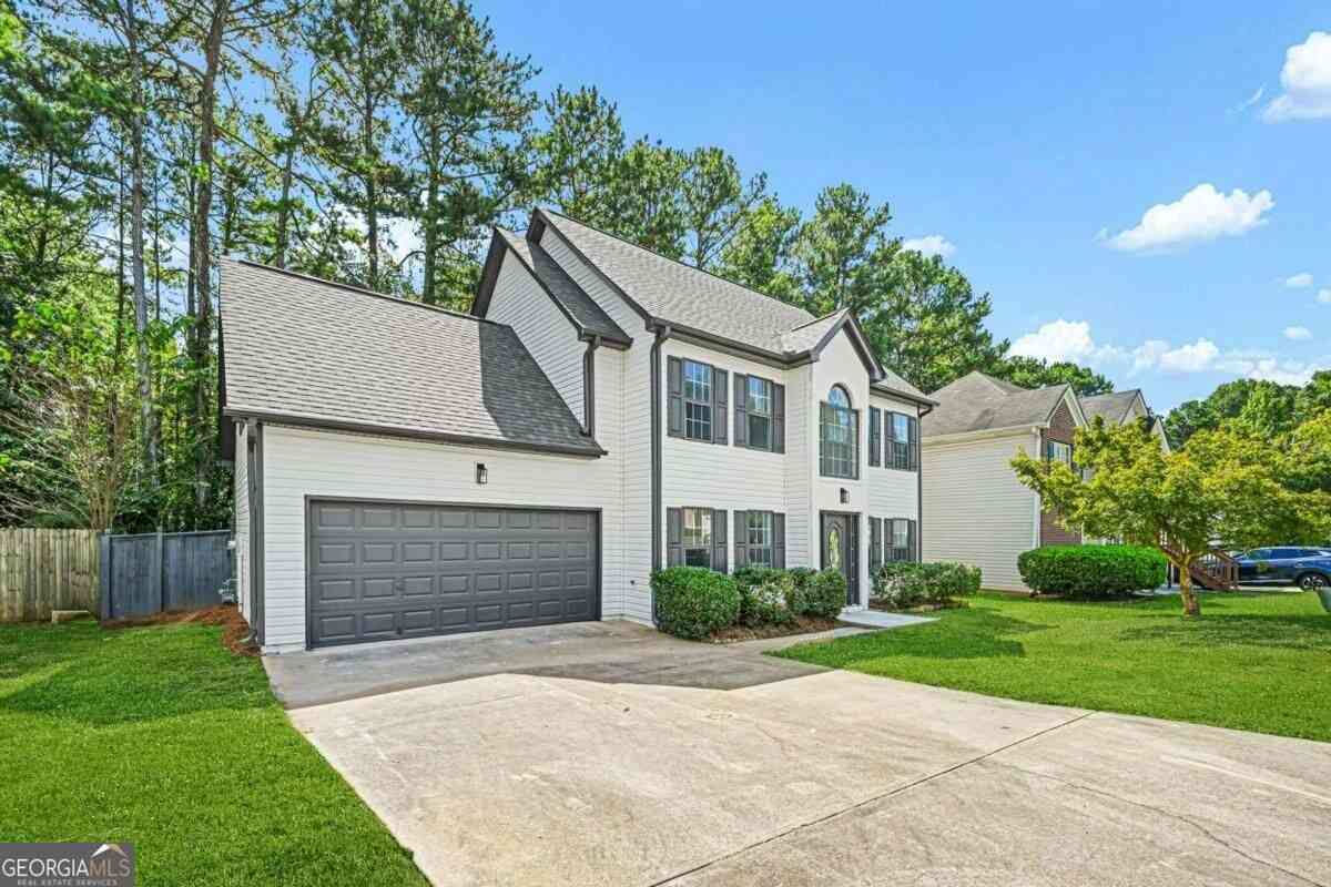 Homes For Sale - 5607 Mayfair Crossing Drive<br/> Dekalb County, Lithonia, GA 30038