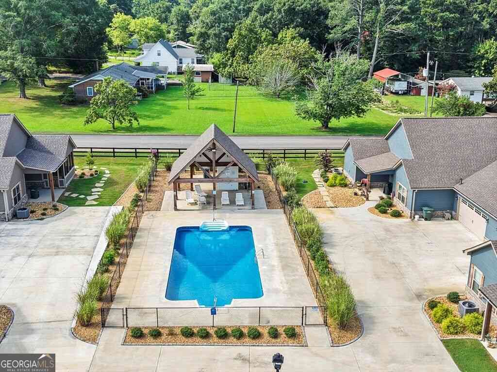 Townhouse For Sale - 84 Maddox Lane<br/> Murray County, Chatsworth, GA 30705
