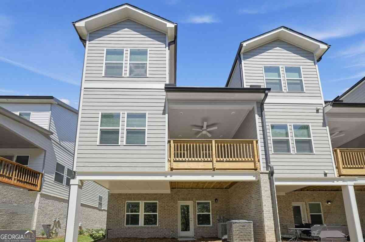 Townhouse For Sale - 444 Brodie Drive #66<br/> Cherokee County, Woodstock, GA 30188