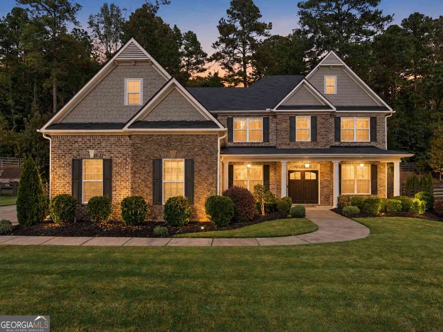 Homes For Sale - 6660 Canyon Cove<br/> Forsyth County, Cumming, GA 30028
