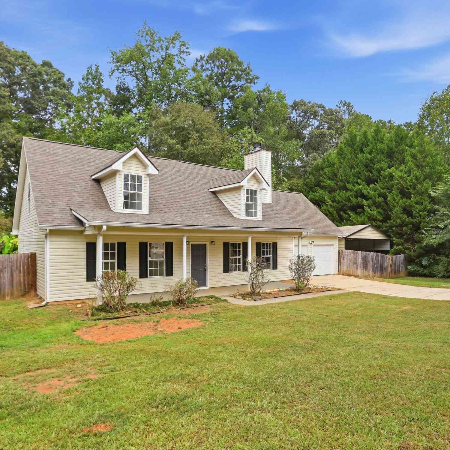 Homes For Sale - 310 Kaden Court<br/> McDonough, GA 30252