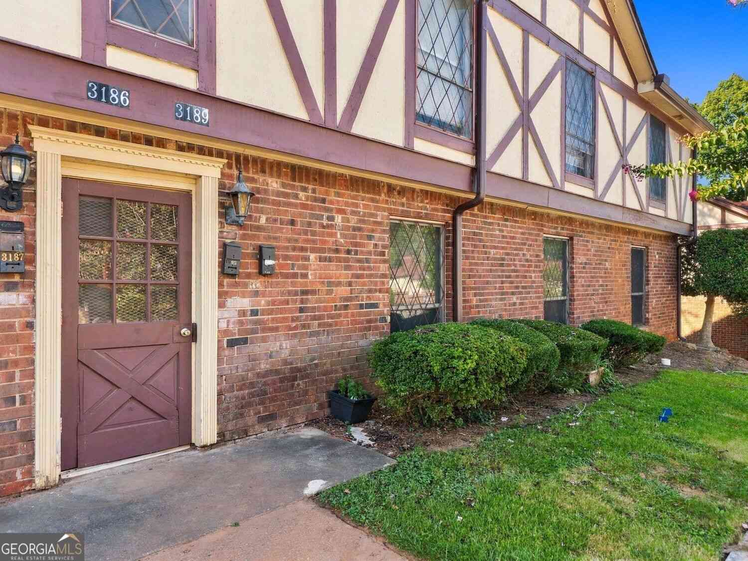 Condo For Sale - 3188 Abbeywood Drive<br/> Dekalb County, Decatur, GA 30034