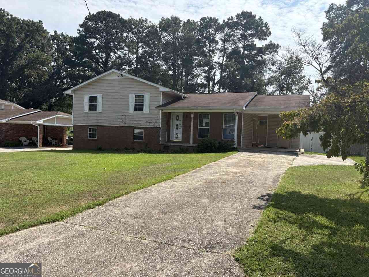 Homes For Sale - 801 S Carter Drive<br/> Jonesboro, GA 30236