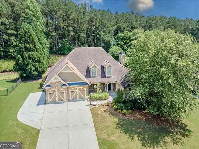 Homes For Sale - 517 Richmond Place<br/> Walton County, Loganville, GA 30052