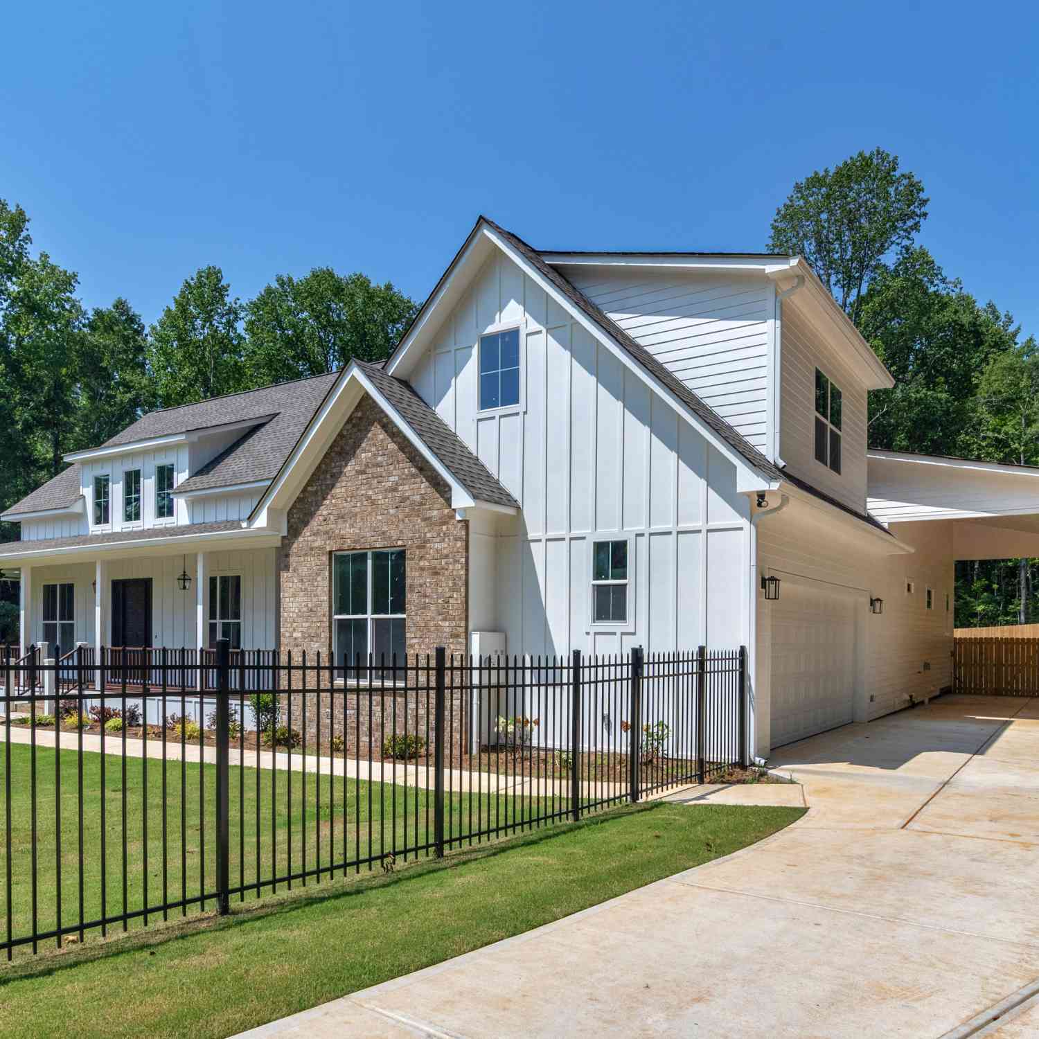 Homes For Sale - 1019 Oakridge Drive<br/> Griffin, GA 30223
