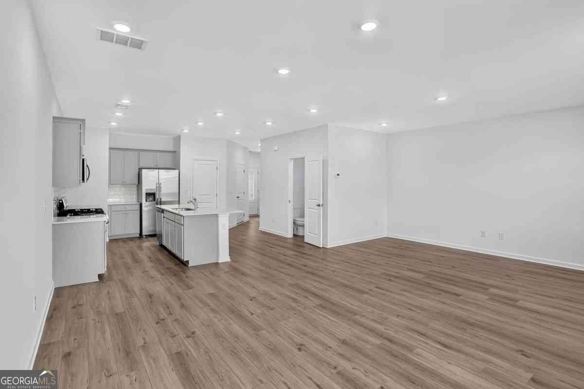 Townhouse For Sale - 3050 Humdala Place #229<br/> Buford, GA 30519