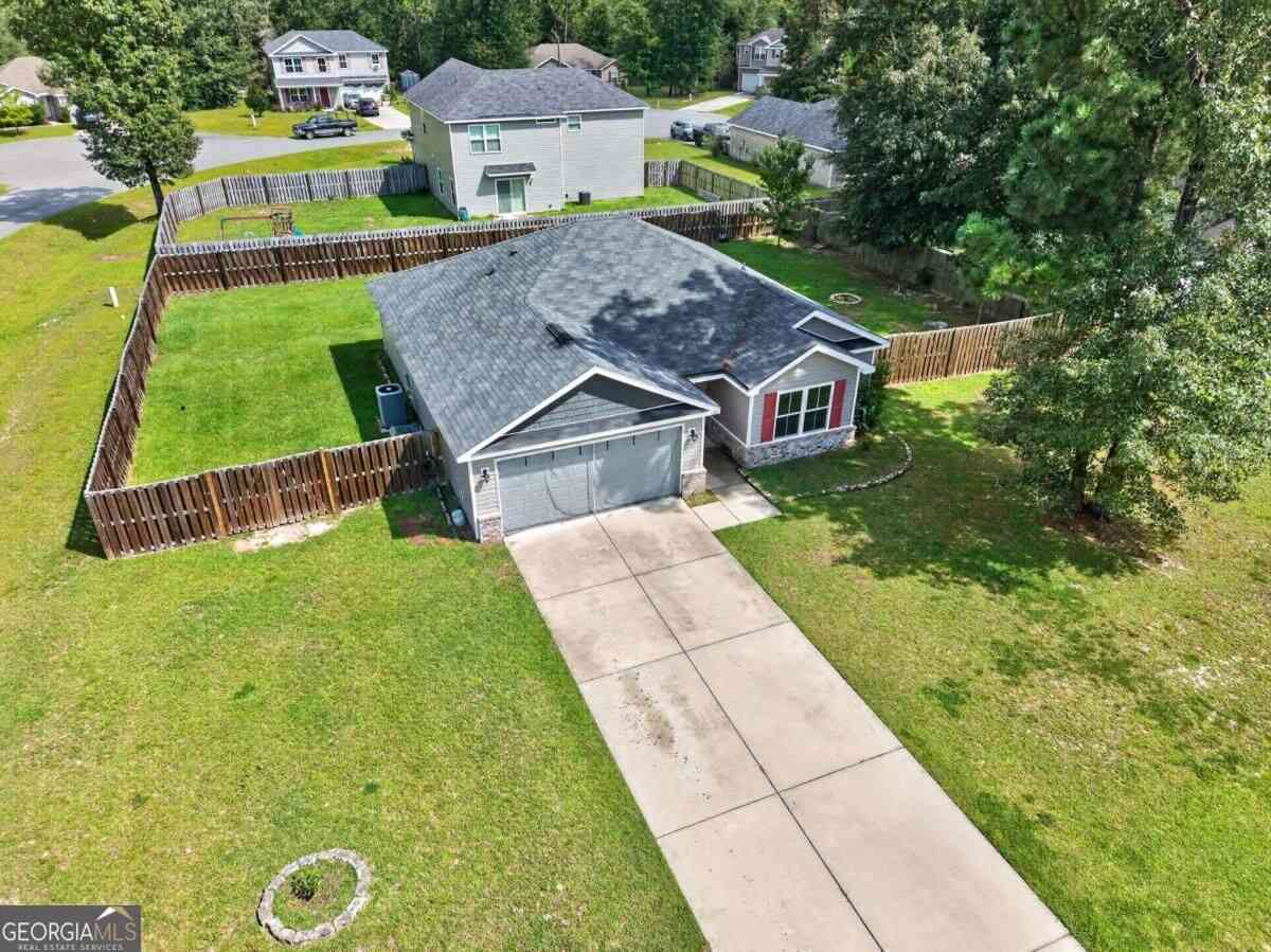 Homes For Sale - 506 Sweet Cherry Lane<br/> Springfield, GA 31329