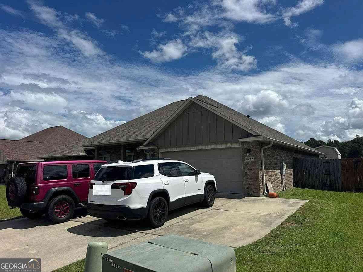 Homes For Sale - 6049 Winchester Circle<br/> Milton, FL 32570