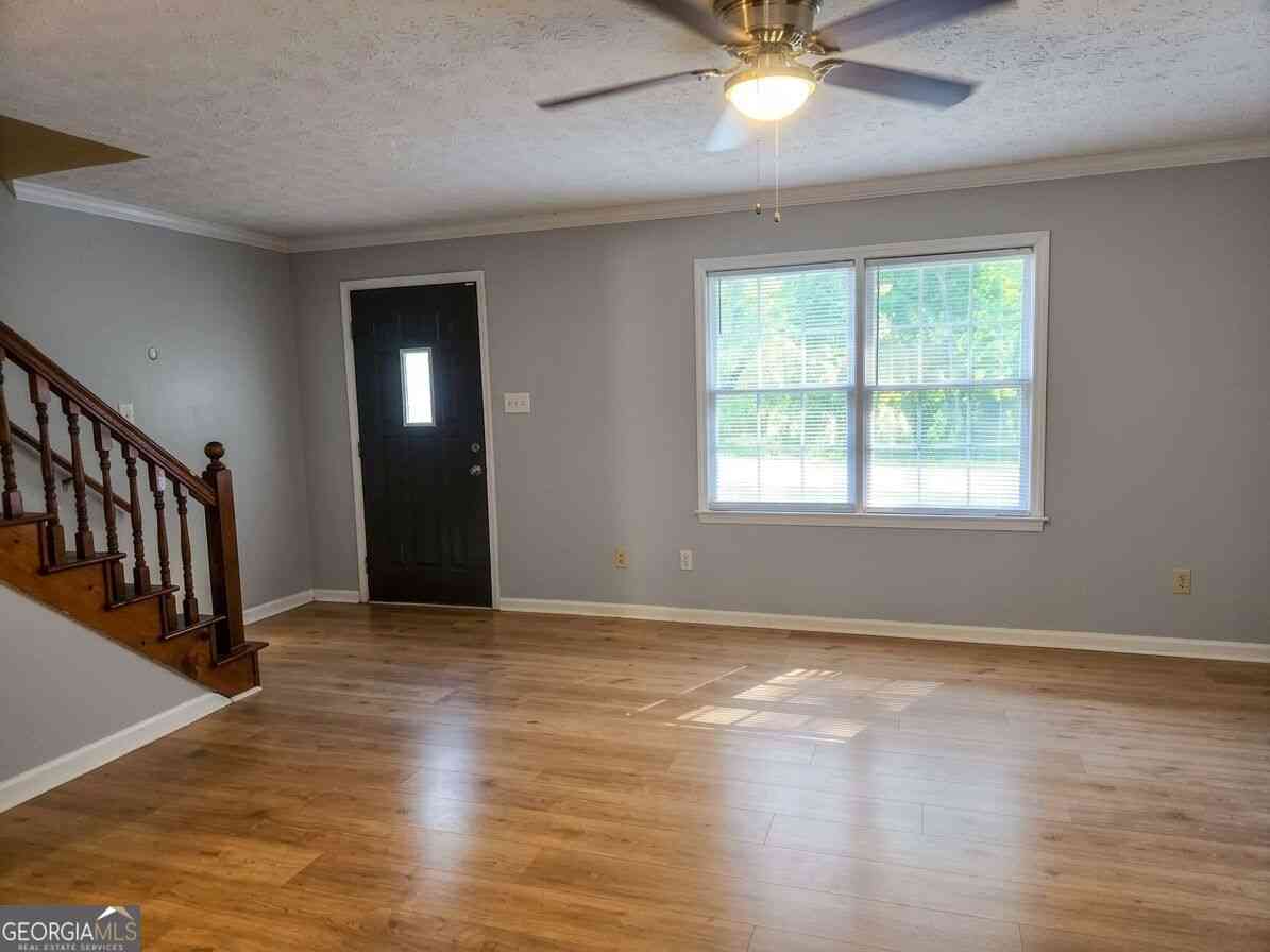 Townhouse For Sale - 2140 Kings Gate Cir # B<br/> Snellville, GA 30078