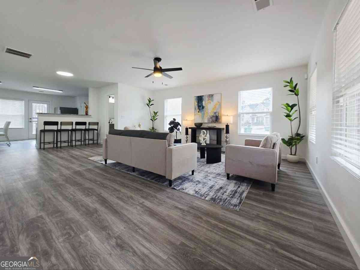 Townhouse For Sale - 2529 Piering Drive<br/> Dekalb County, Lithonia, GA 30038