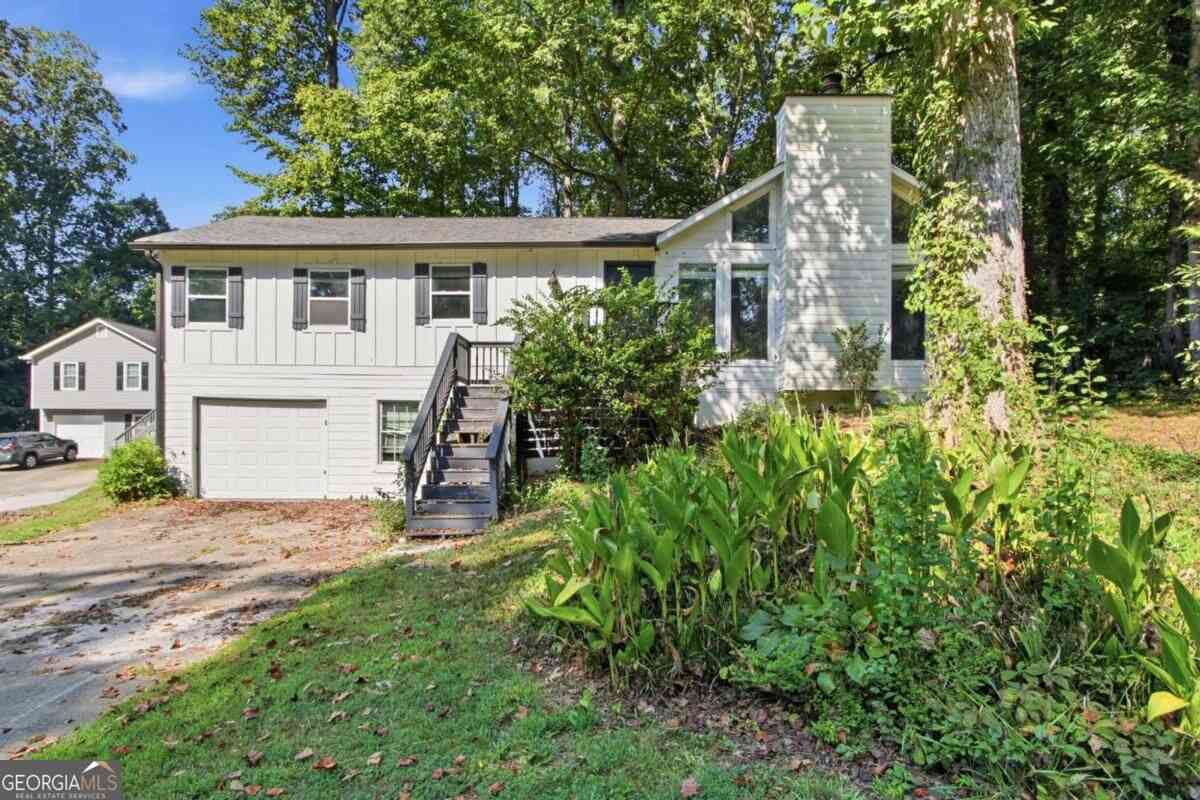 Homes For Sale - 1362 Natchez Trace SW<br/> Marietta, GA 30008