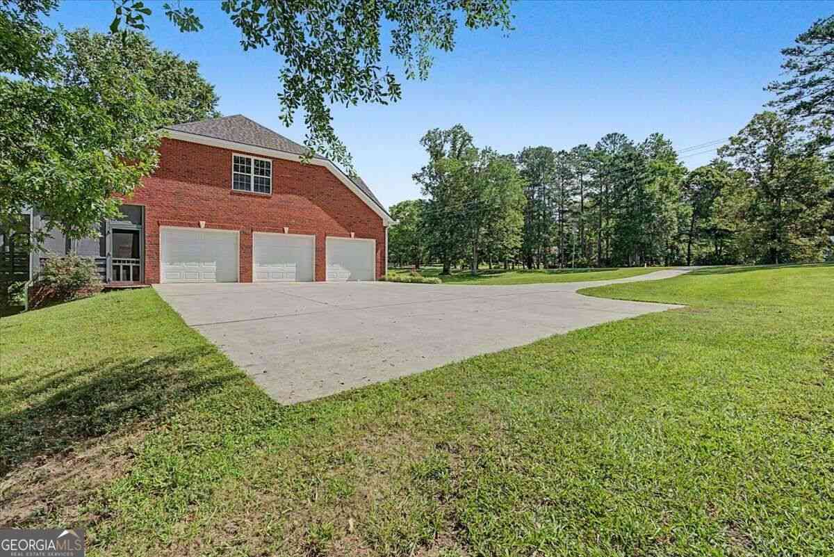 Homes For Sale - 994 Rainey Road<br/> Carroll County, Temple, GA 30179