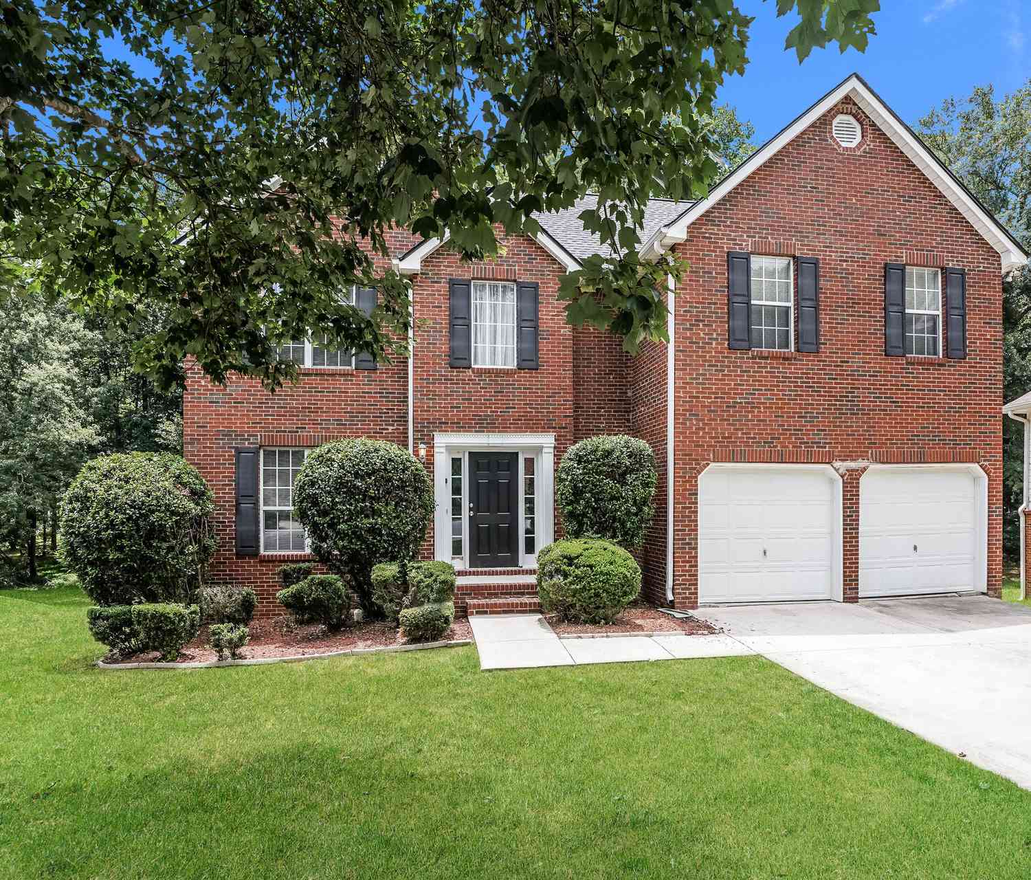 Homes For Sale - 87 Southern Golf Court<br/> Fayetteville, GA 30215