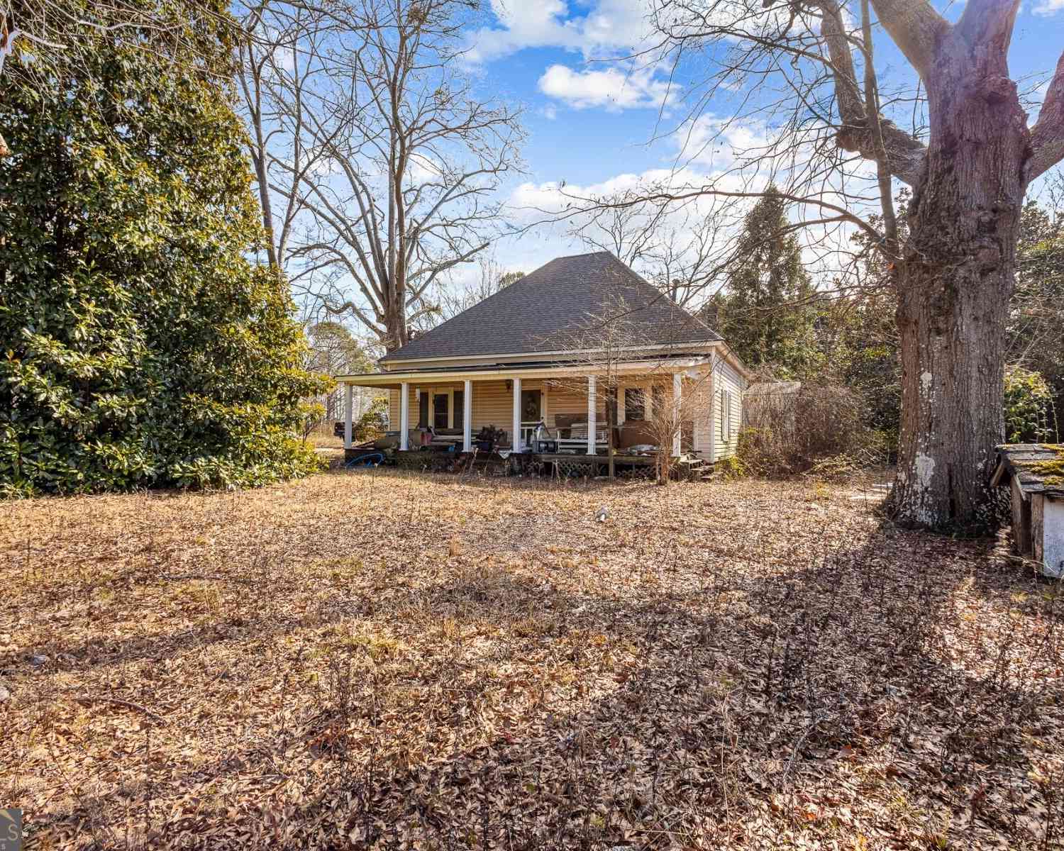 Homes For Sale - 1100 Lake Paradise Road<br/> Carroll County, Villa Rica, GA 30180