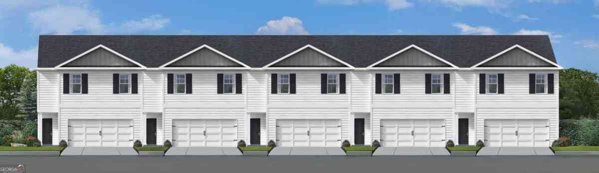 Townhouse For Sale - 107 Bailee Court<br/> Perry, GA 31088