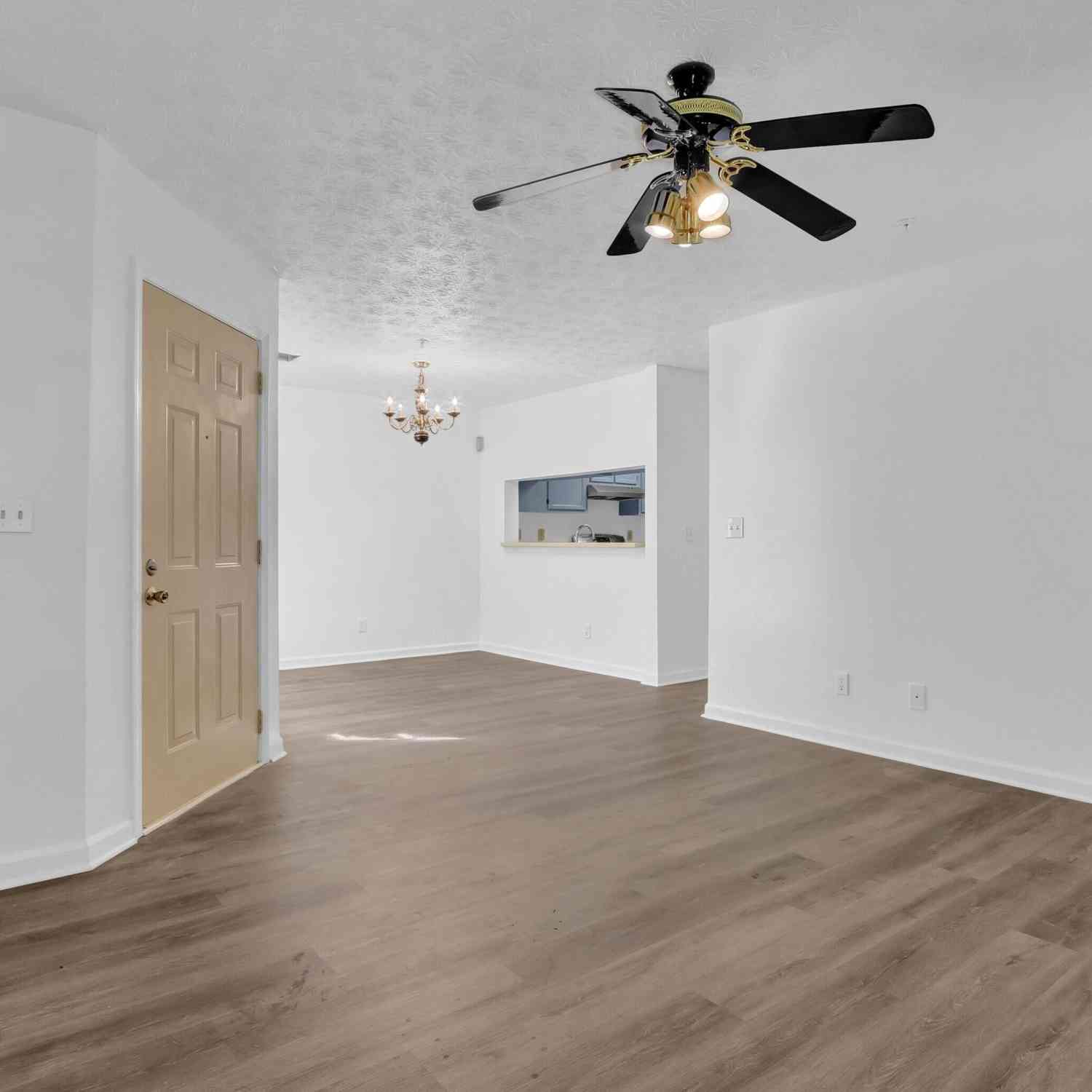 Condo For Sale - 765 Windchase Lane<br/> Stone Mountain, GA 30083
