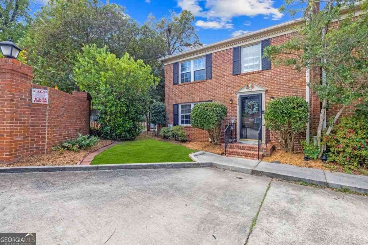 Townhouse For Sale - 866 E Ponce De Leon Avenue<br/> Decatur, GA 30030