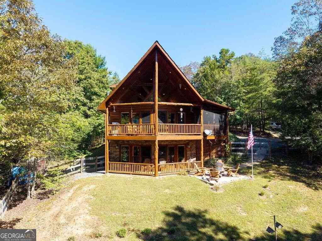 Homes For Sale - 278 Arapaho Walk<br/> Mineral Bluff, GA 30559