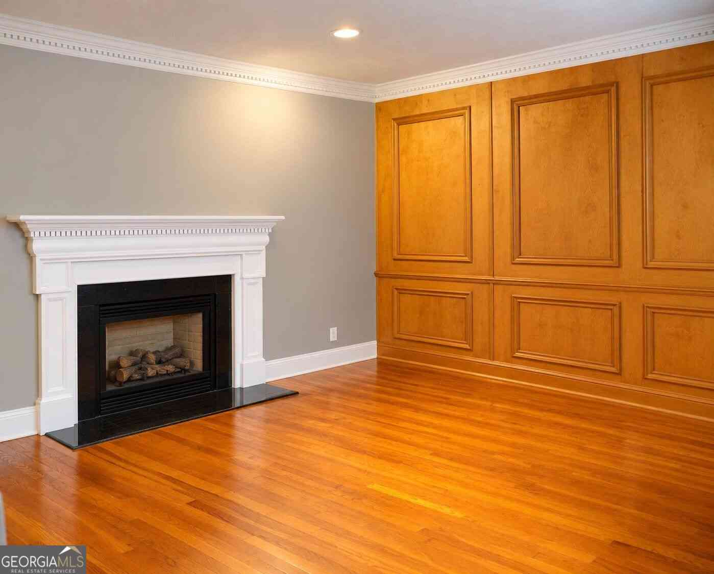 Townhouse For Sale - 893 Chippendale Lane<br/> Norcross, GA 30093
