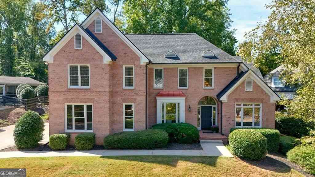 Homes For Sale - 14170 Old Course Drive<br/> Roswell, GA 30075