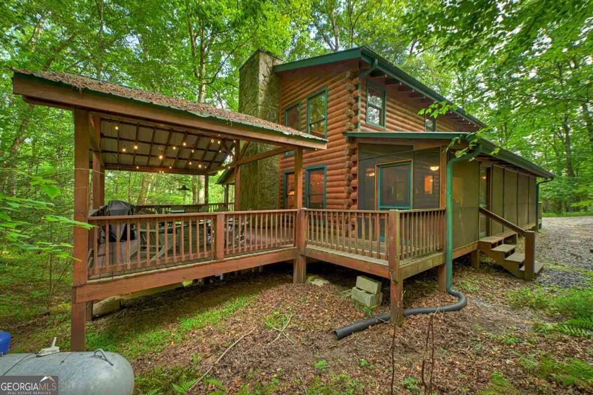 Homes For Sale - 381 Icy Lane<br/> Blue Ridge, GA 30513