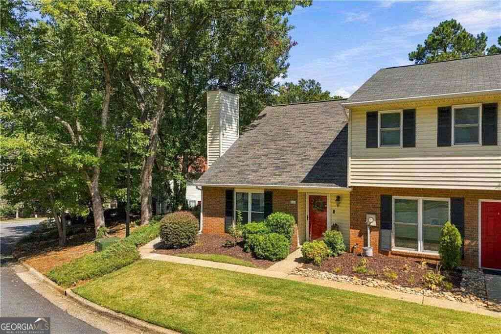 Townhouse For Sale - 1280 Jamestowne Trail<br/> Alpharetta, GA 30009
