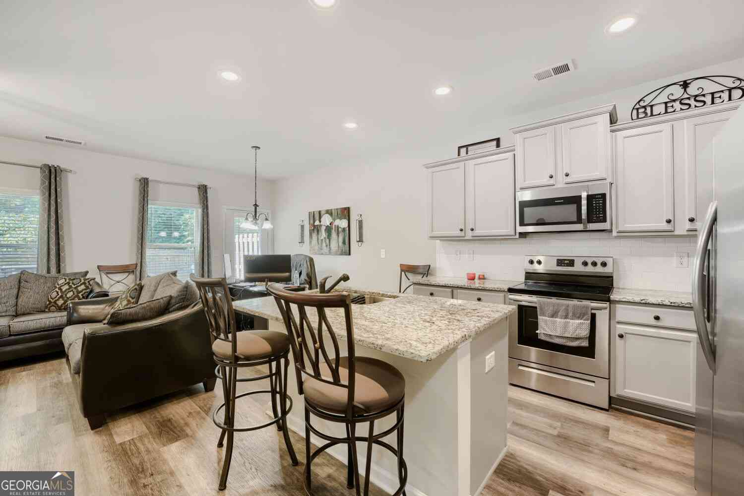 Townhouse For Sale - 6051 Oak Bend Court<br/> Riverdale, GA 30296