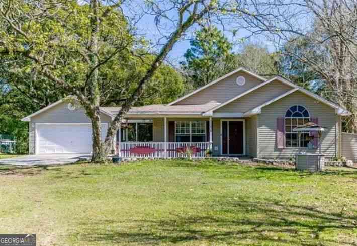 Homes For Sale - 6708 Forbes Road<br/> Zephyrhills, FL 33540