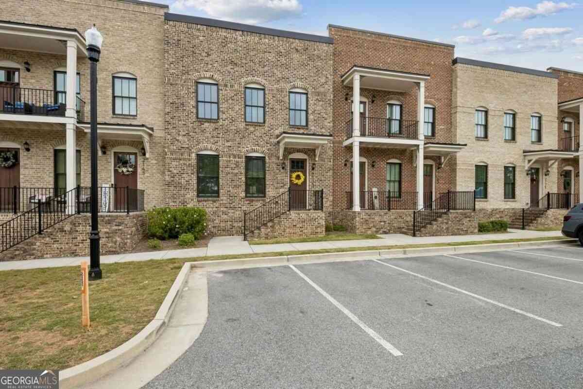 Townhouse For Sale - 2155 Rail Yard Avenue<br/> Grayson, GA 30017