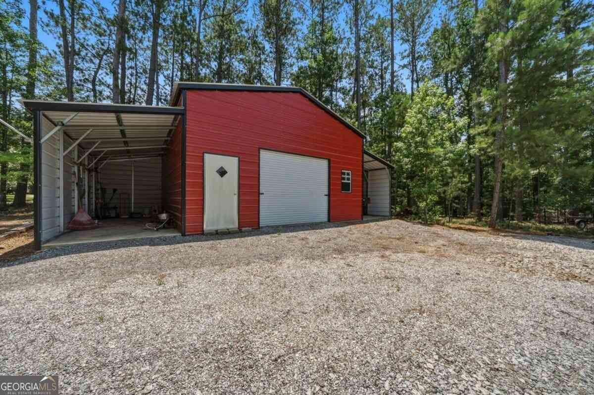 Homes For Sale - 177 B North Steel Bridge Road<br/> Eatonton, GA 31024