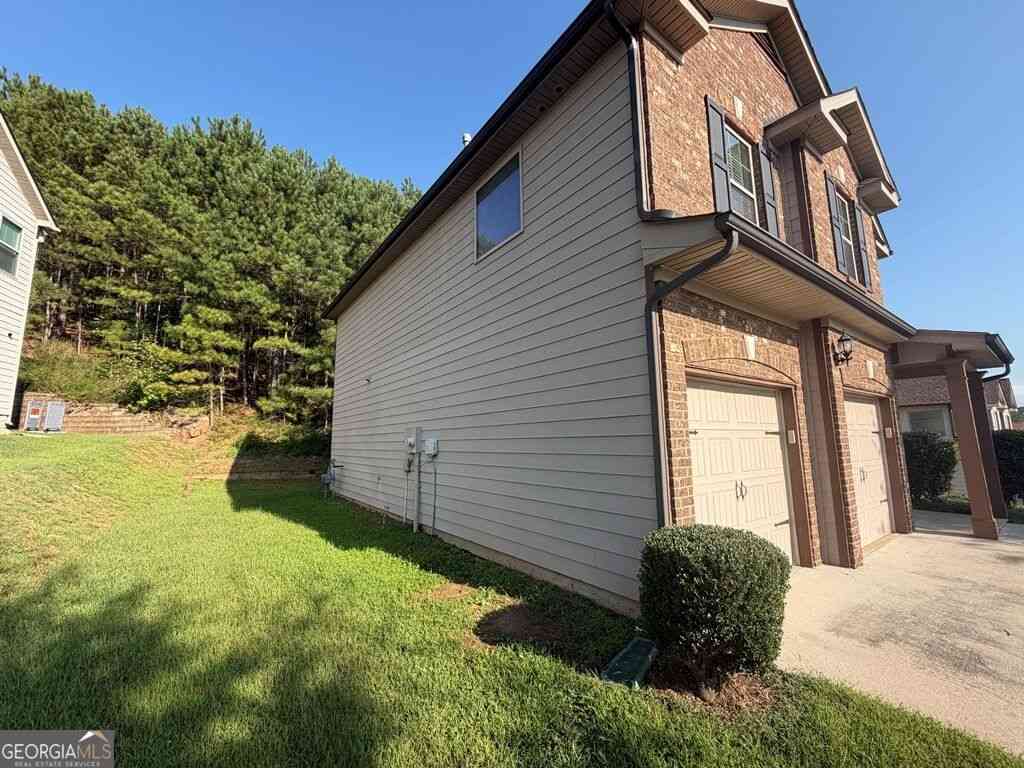 Homes For Sale - 5010 Tower View Trail<br/> Snellville, GA 30039