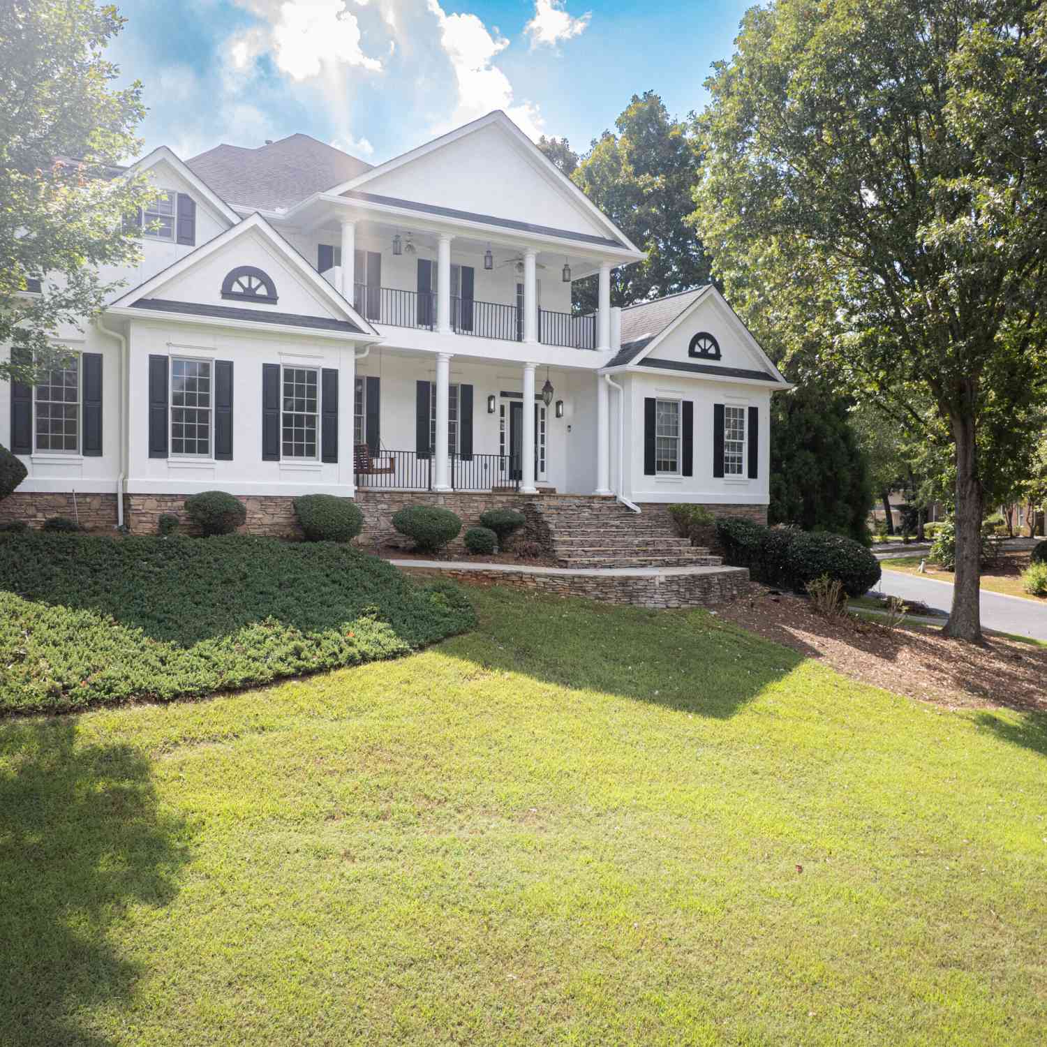 Homes For Sale - 166 Glen Eagle Way<br/> Mcdonough, GA 30253
