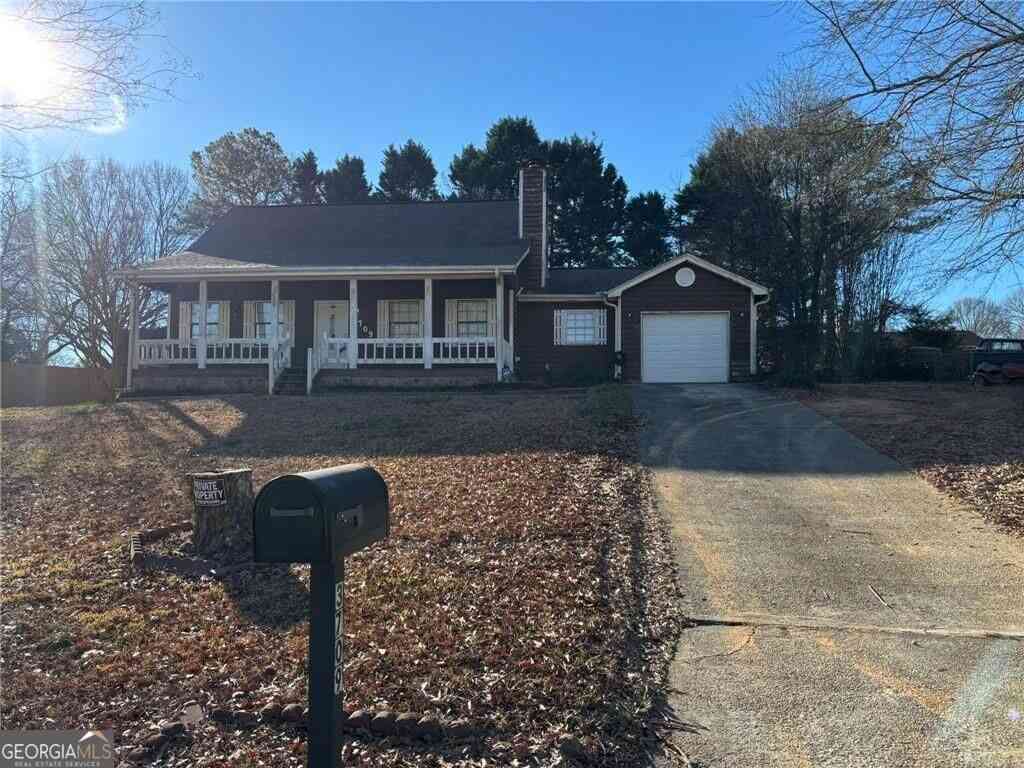 Homes For Sale - 3709 Charlotte Drive<br/> Clayton County, Rex, GA 30273