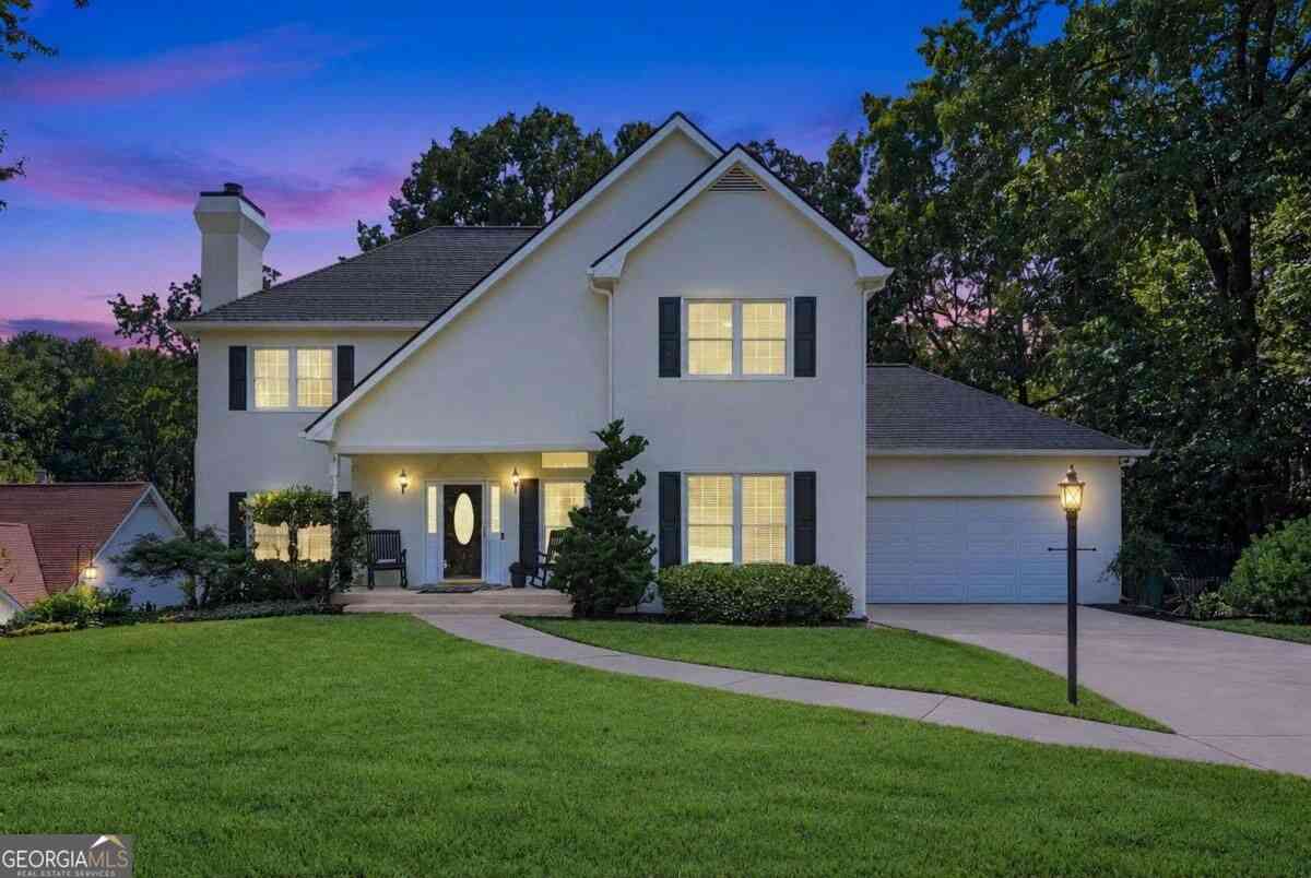 Homes For Sale - 1851 Calvin Drive<br/> Gwinnett County, Duluth, GA 30097