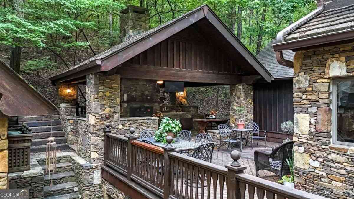 Homes For Sale - 6801 Alabama Highway SW<br/> Rome, GA 30165