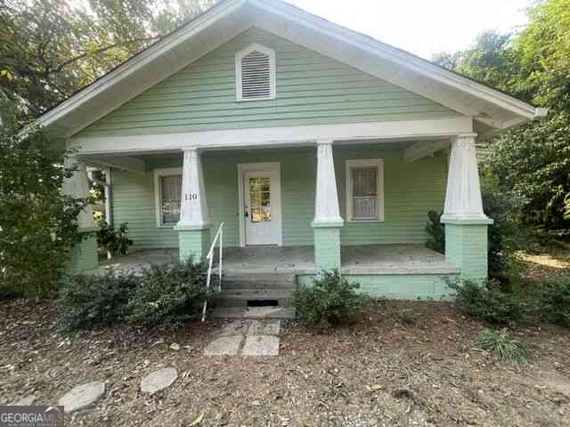 Homes For Sale - 110 Hollingshed Avenue SE<br/> Milledgeville, GA 31061