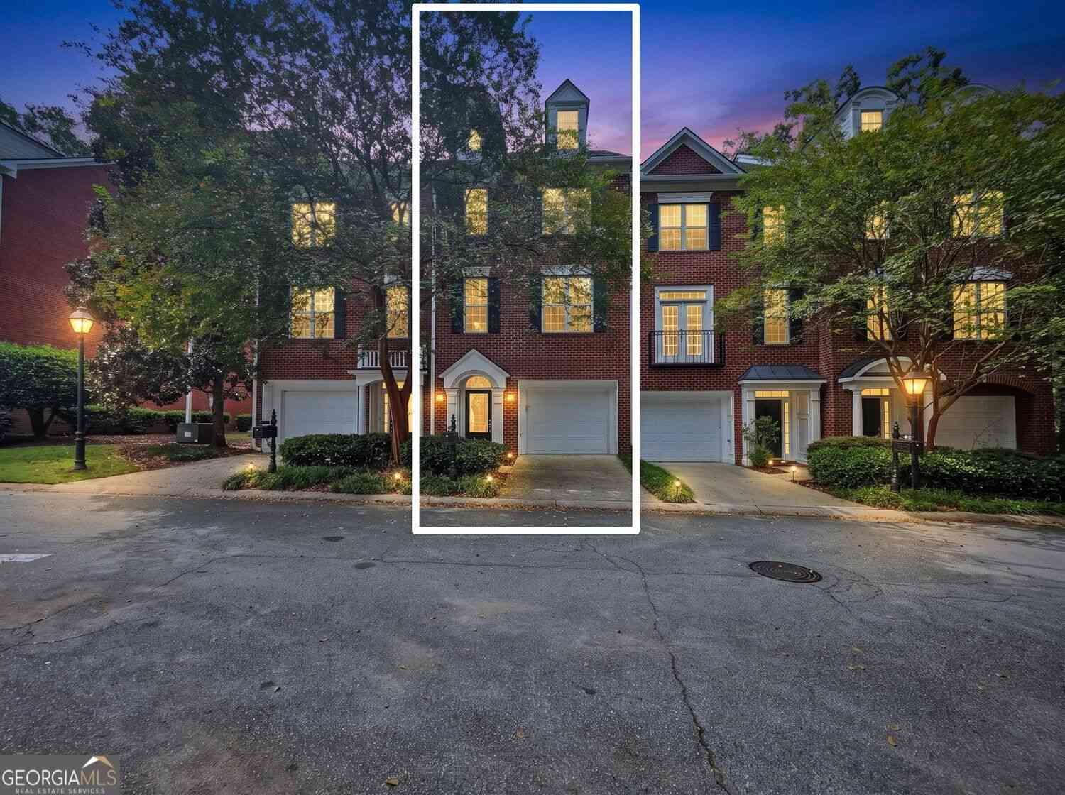 Townhouse For Sale - 1503 Waters Edge Trail<br/> Roswell, GA 30075