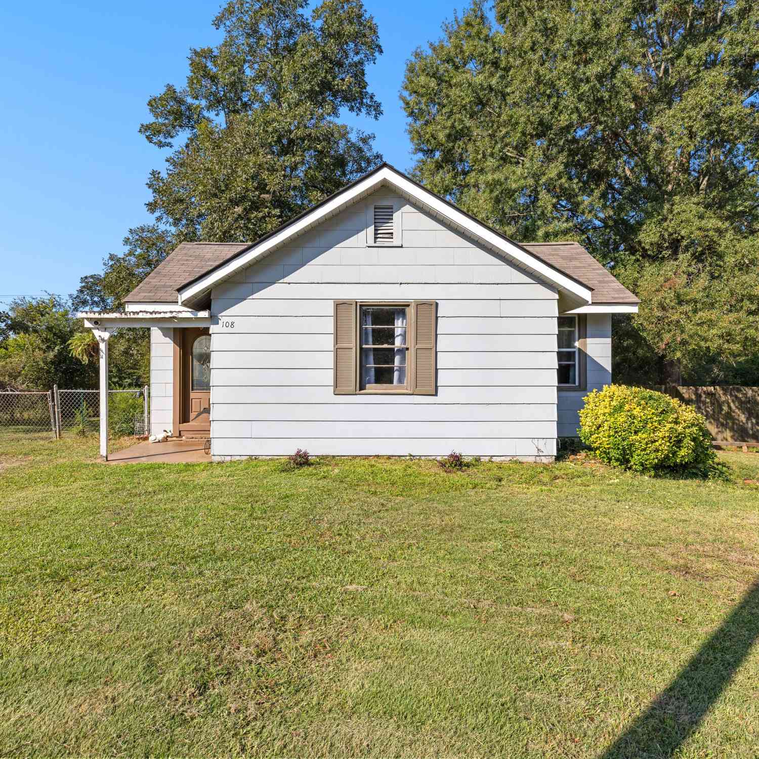 Homes For Sale - 108 Maple Street<br/> Chambers County, Valley, AL 36854