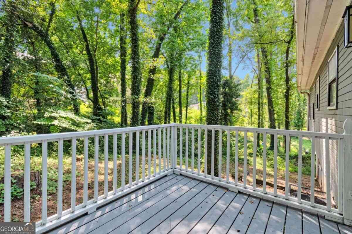 Homes For Sale - 5322 Scarbrough Round<br/> Stone Mountain, GA 30088