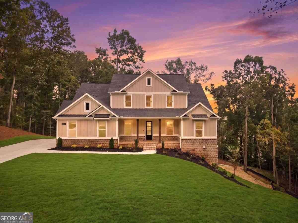 Homes For Sale - 6793 Winding Canyon Road<br/> Flowery Branch, GA 30542