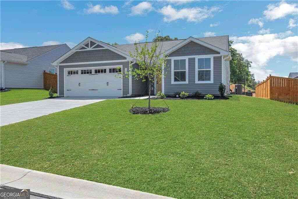 Homes For Sale - 111 Brent Boulevard<br/> Calhoun, GA 30701