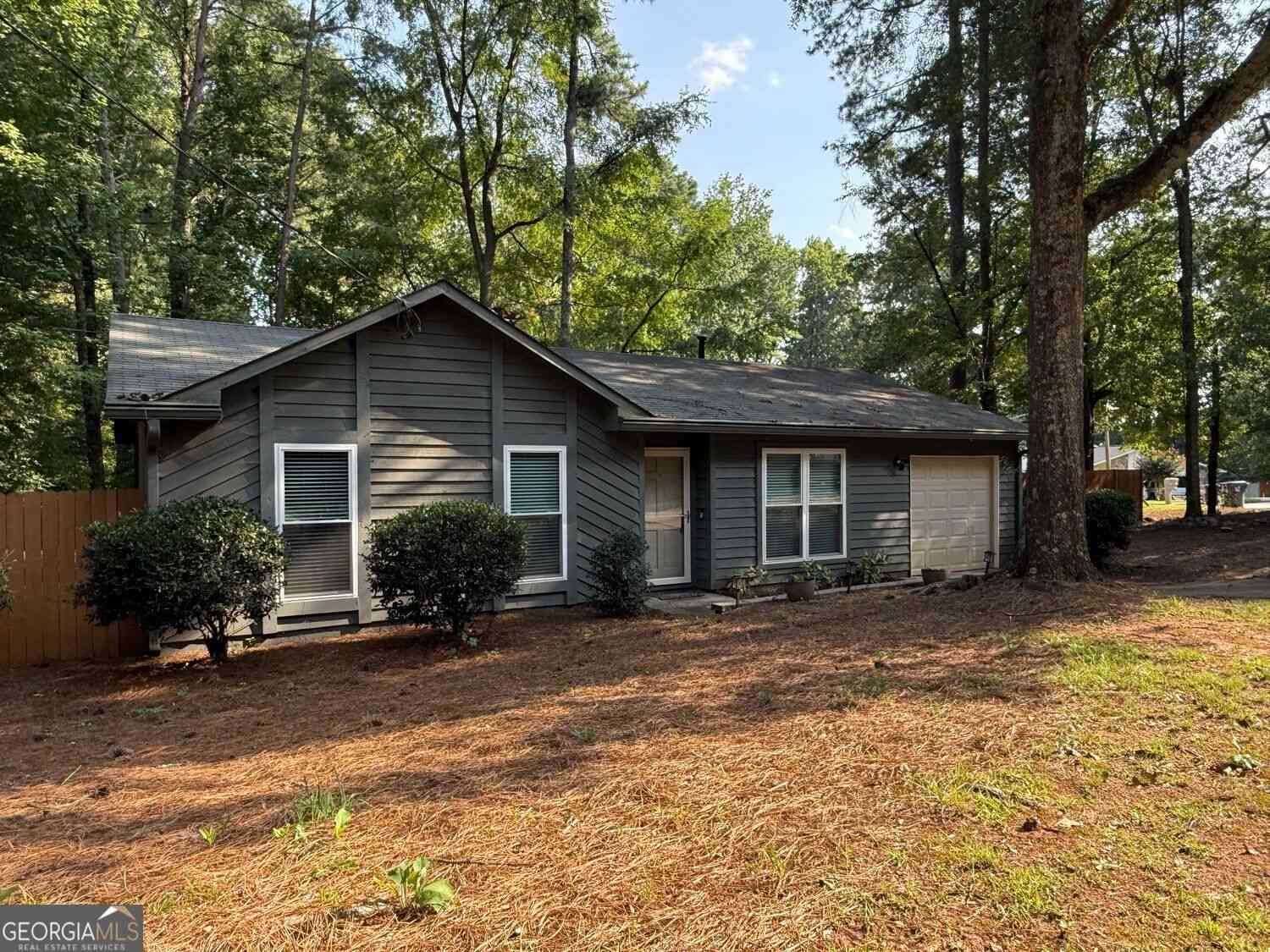 Homes For Sale - 1420 Indian Way NW<br/> Lilburn, GA 30047