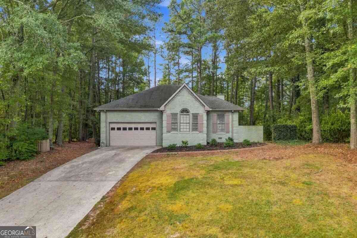 Homes For Sale - 2806 SW Brookwest Drive SW<br/> Marietta, GA 30064